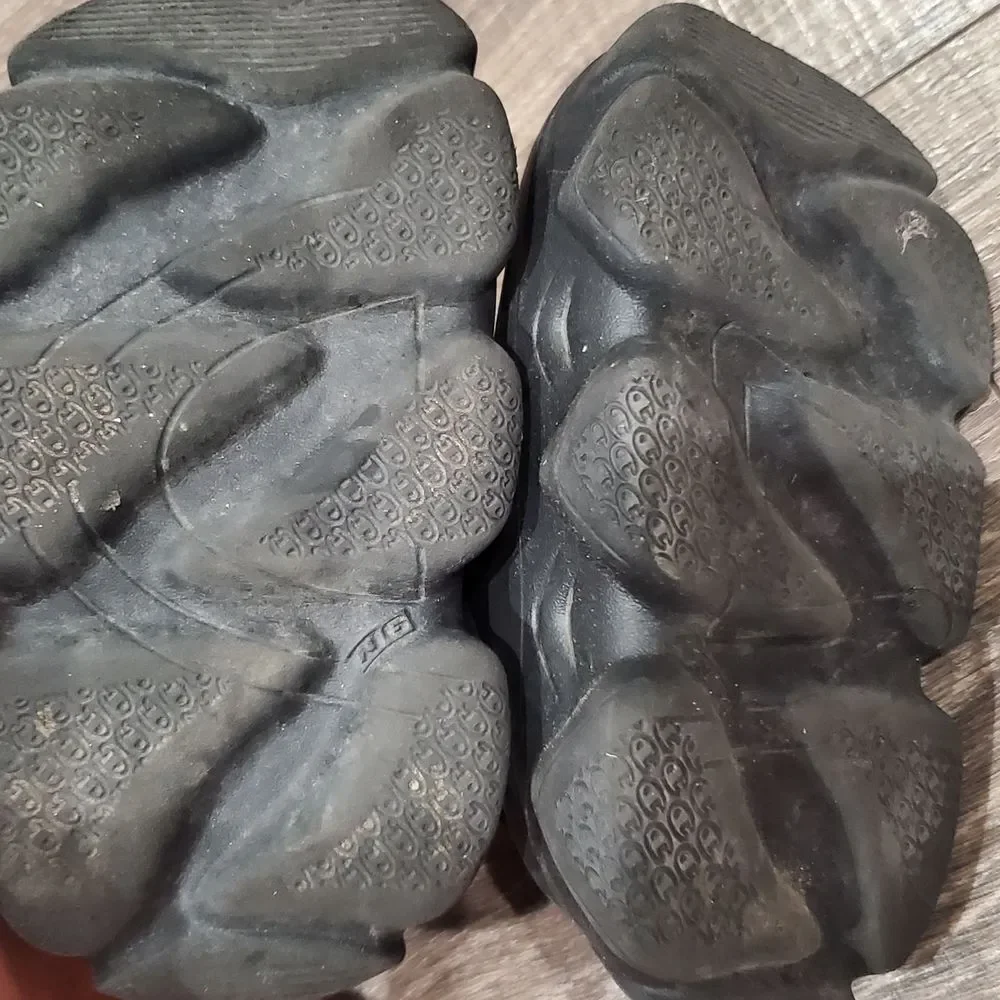 Baby Boy Champion Slippers Size 6 Kids Black Slip-On Slippers